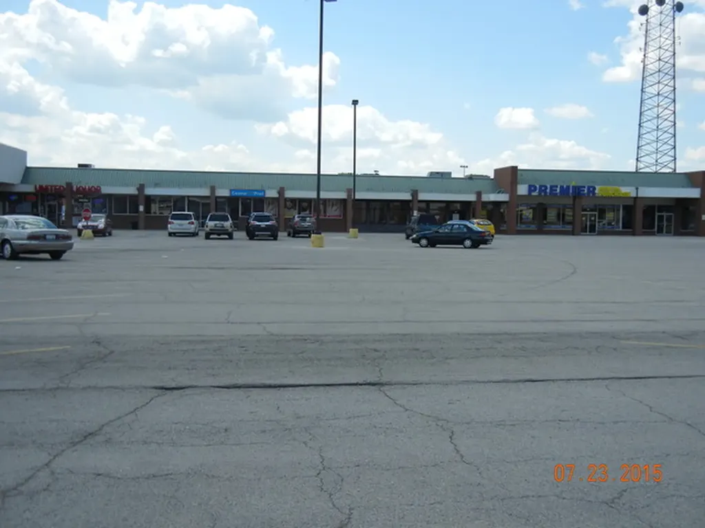 109B Village Square Bradley IL 60915