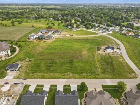 807 W Merle Hibbs Boulevard Marshalltown IA 50158