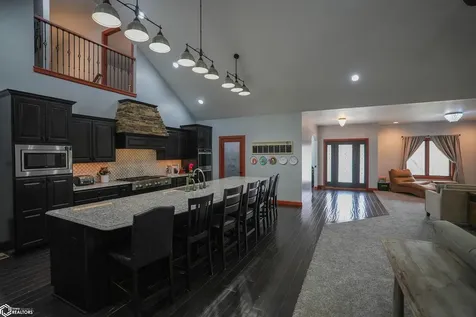 617 B Avenue E Albia IA 52531