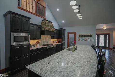 617 B Avenue E Albia IA 52531