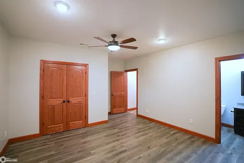 617 B Avenue E Albia IA 52531