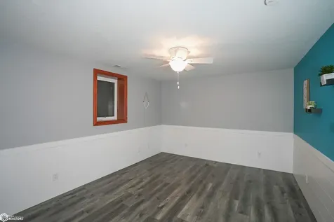 617 B Avenue E Albia IA 52531