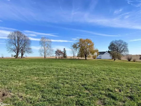 19773 Highway 21 Delta IA 52550