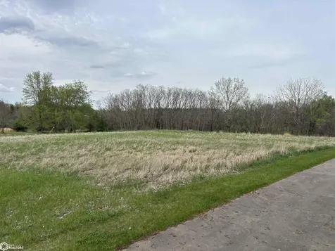 401 Pond Road Fairfield IA 52556