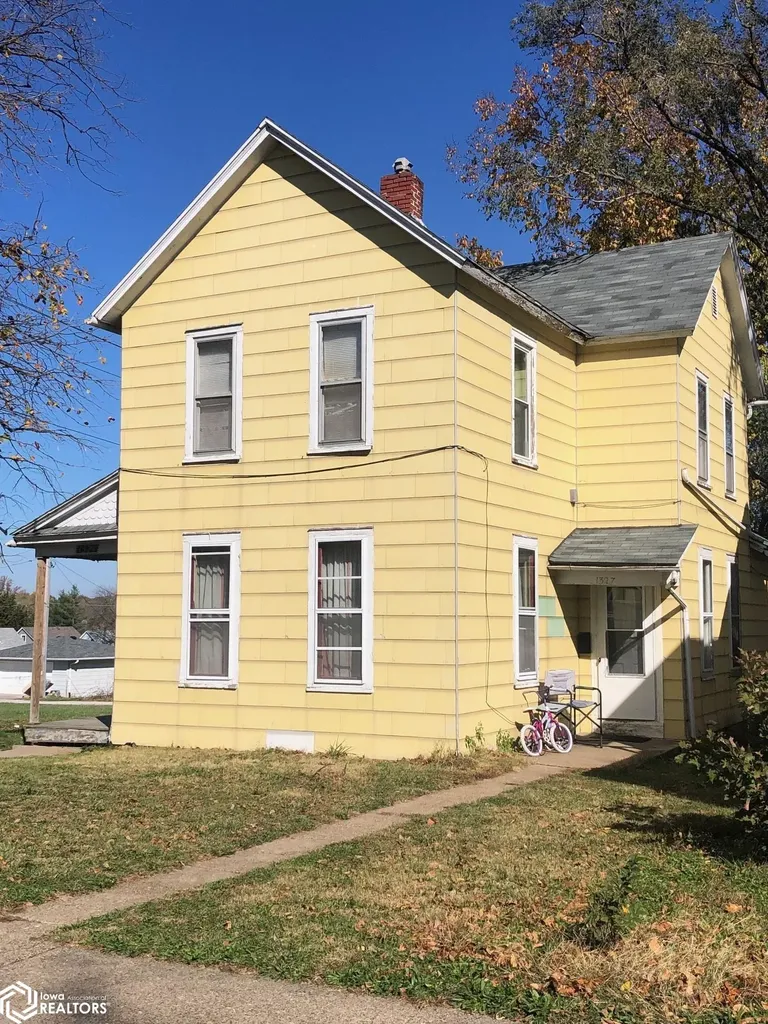 1329 Des Moines Keokuk IA 52632