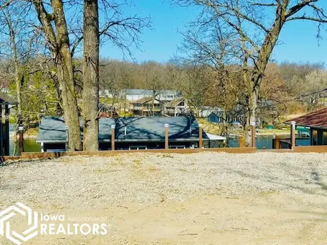 144 Center Point Drive Montezuma IA 50171