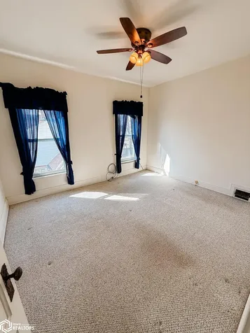 415 S Garfield Avenue Burlington IA 52601