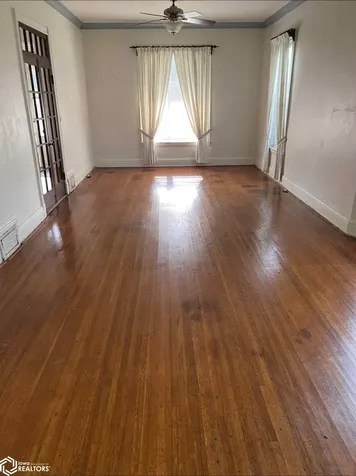 415 S Garfield Avenue Burlington IA 52601