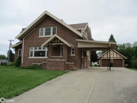 702 S Main Street Dysart IA 52224
