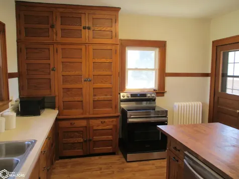 702 S Main Street Dysart IA 52224