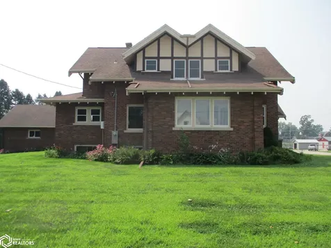 702 S Main Street Dysart IA 52224
