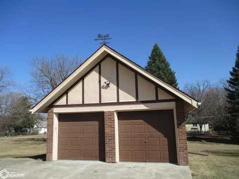 702 S Main Street Dysart IA 52224