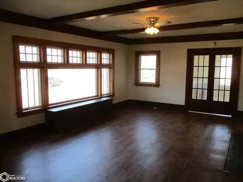 702 S Main Street Dysart IA 52224