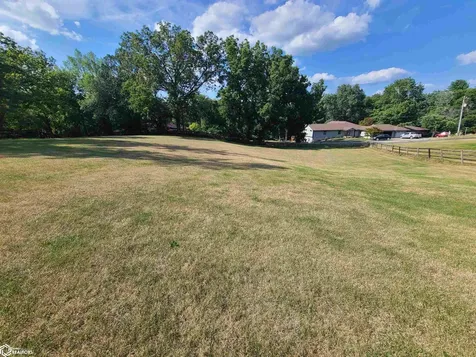1610 N Park Oskaloosa IA 52577
