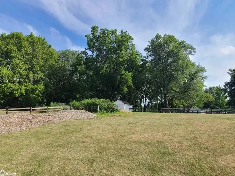 1610 N Park Oskaloosa IA 52577