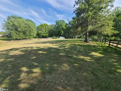 1610 N Park Oskaloosa IA 52577