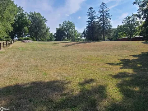 1610 N Park Oskaloosa IA 52577