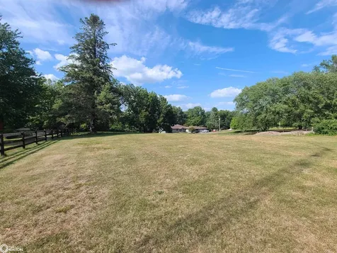 1610 N Park Oskaloosa IA 52577