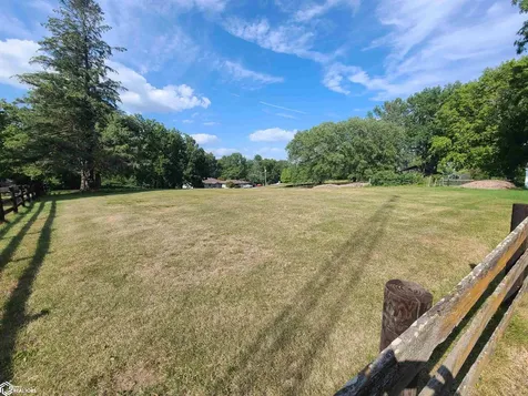 1610 N Park Oskaloosa IA 52577