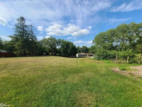 1610 N Park Oskaloosa IA 52577