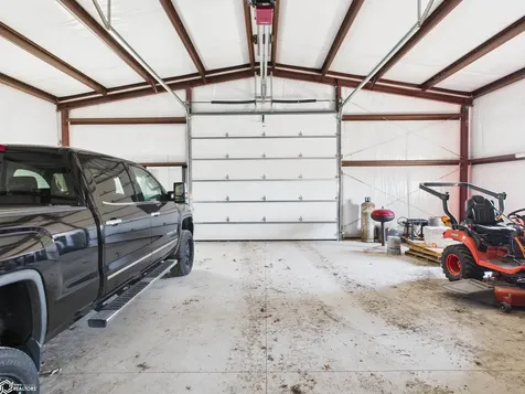 3556 Highway 99 Wapello IA 52653