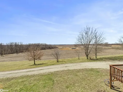 3556 Highway 99 Wapello IA 52653