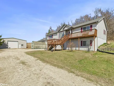 3556 Highway 99 Wapello IA 52653