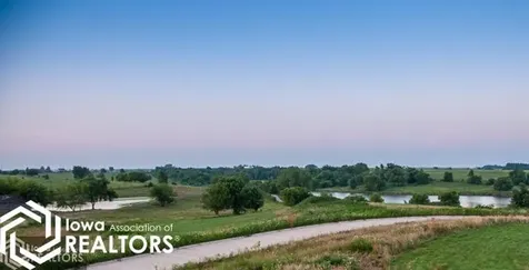 2313 Lake Trail Fairfield IA 52556
