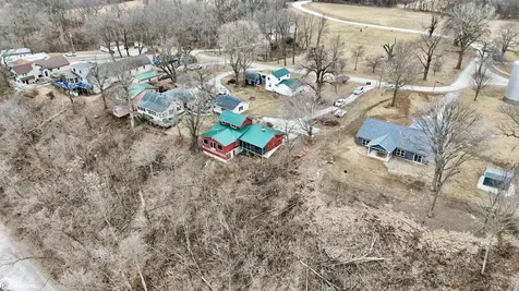 31 Bluff Park Road Montrose IA 52639