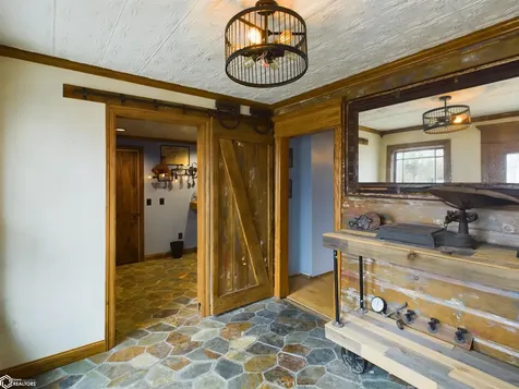31 Bluff Park Road Montrose IA 52639