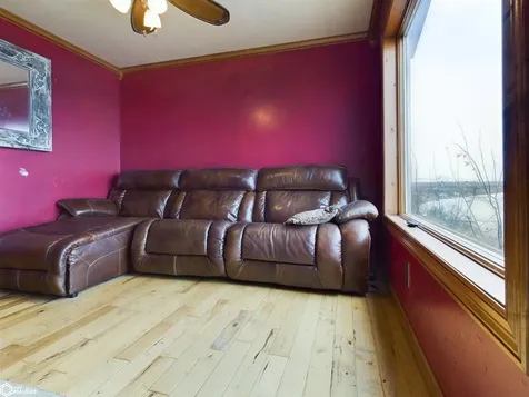 31 Bluff Park Road Montrose IA 52639