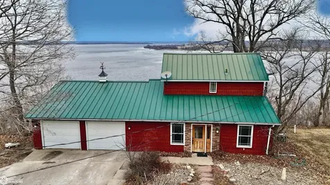 31 Bluff Park Road Montrose IA 52639