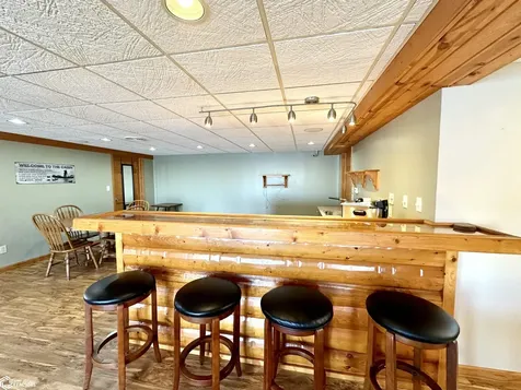 1109 E 132nd Street N Grinnell IA 50112