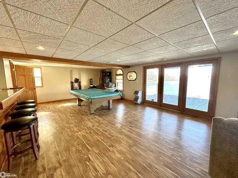 1109 E 132nd Street N Grinnell IA 50112