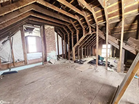 1309 S 10th Street Burlington IA 52601