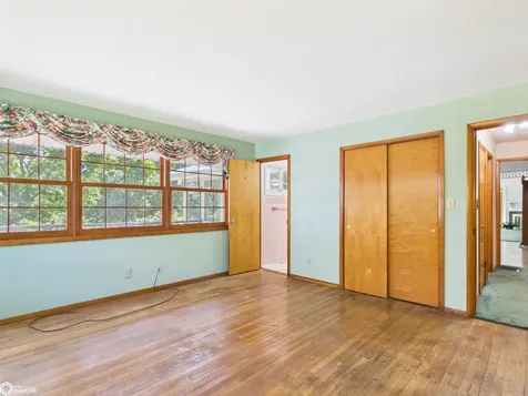 3295 Middle Road Keokuk IA 52632