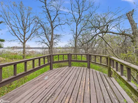 3295 Middle Road Keokuk IA 52632