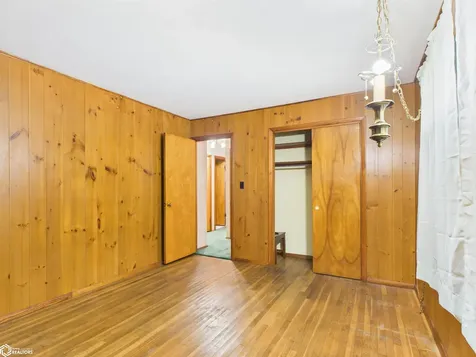 3295 Middle Road Keokuk IA 52632