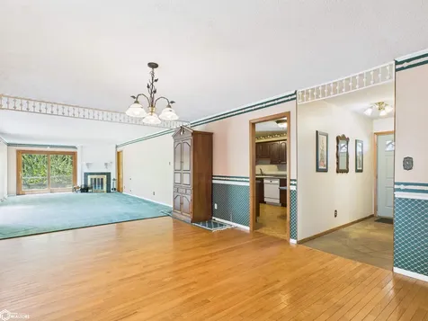 3295 Middle Road Keokuk IA 52632