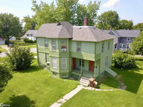 1202 Main Street Grinnell IA 50112