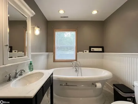 1321 W 13th Street S Newton IA 50208