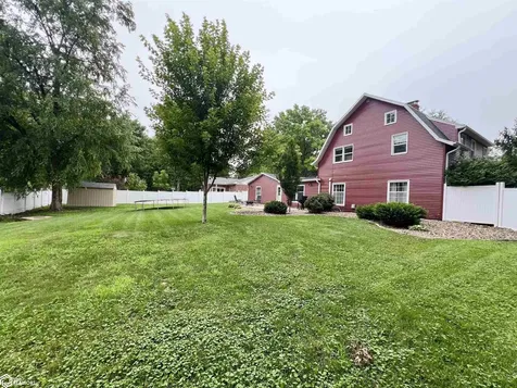 1321 W 13th Street S Newton IA 50208