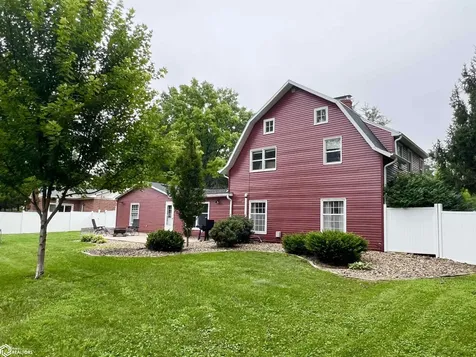 1321 W 13th Street S Newton IA 50208