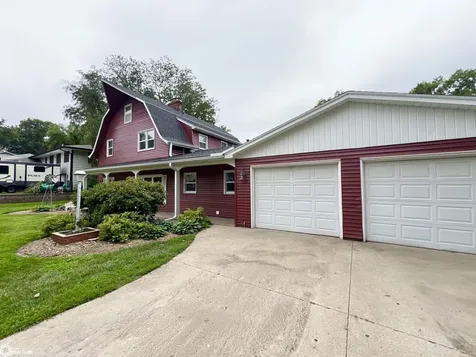 1321 W 13th Street S Newton IA 50208
