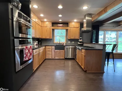 1321 W 13th Street S Newton IA 50208