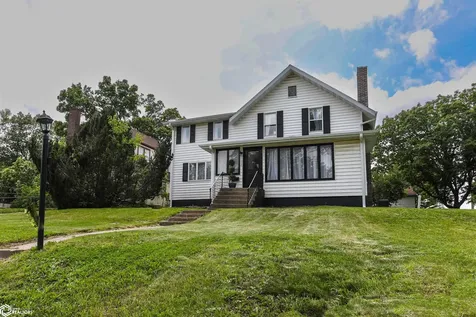 102 Forest Drive Fairfield IA 52556