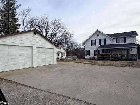 102 Forest Drive Fairfield IA 52556