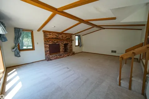 610 7th Avenue Ackley IA 50601
