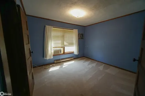 610 7th Avenue Ackley IA 50601