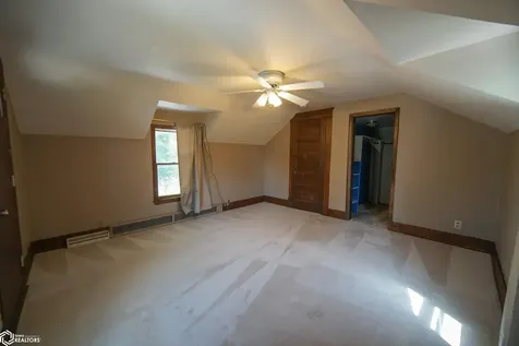 610 7th Avenue Ackley IA 50601